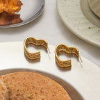 2H Stainless Steel Heart Earrings Ear Jewelry Design Stud Accessories