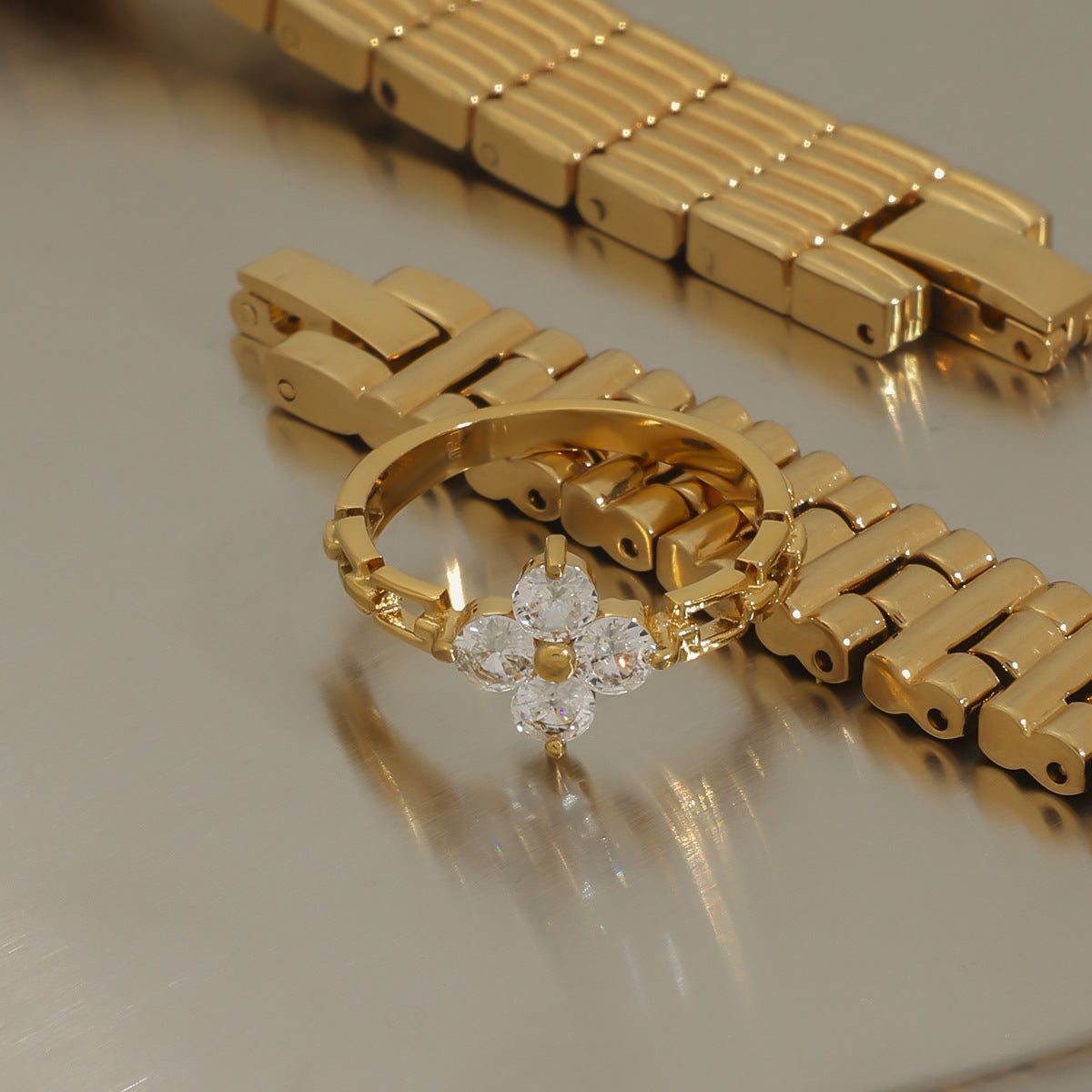 Stainless Steel Zircon Four-leaf Clover Ring Non-Fading Women's Design Jewelry