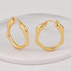 E0611 Fashion Retro Wave Pattern Smooth Earrings for Women Copper Gold Plated Simple Ear Jewelry