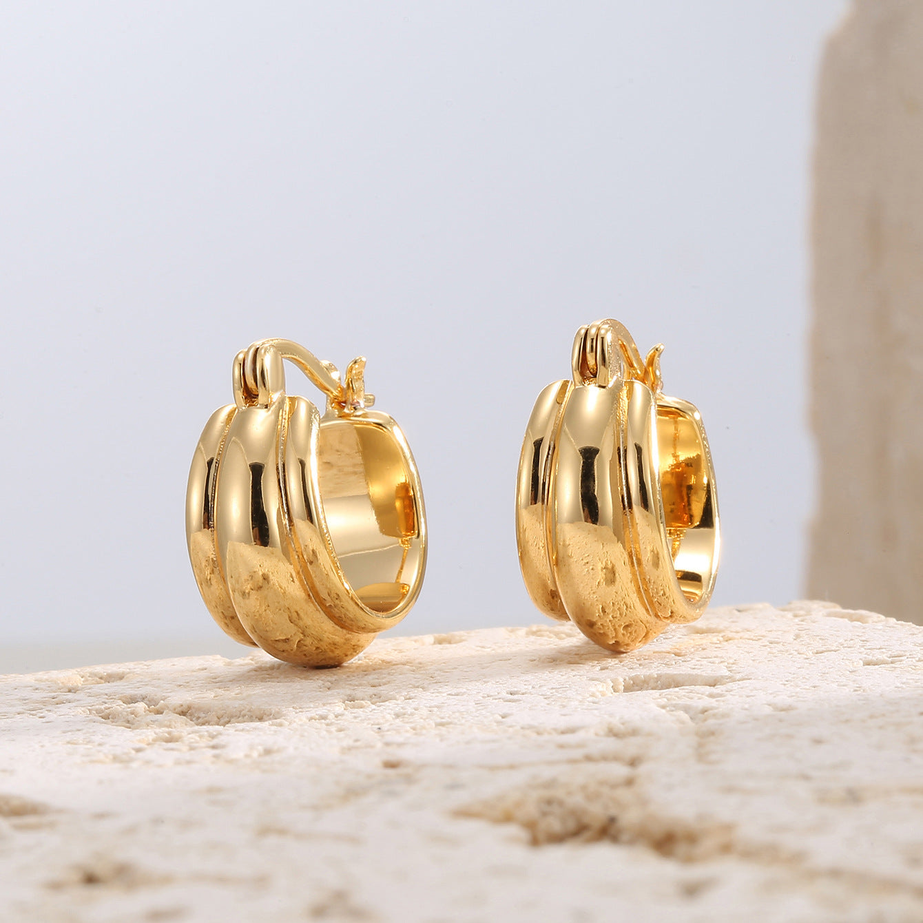 E0250 Personalized Minimalist Design Gold-Plated Smooth Earrings for Women Fashion Jewelry