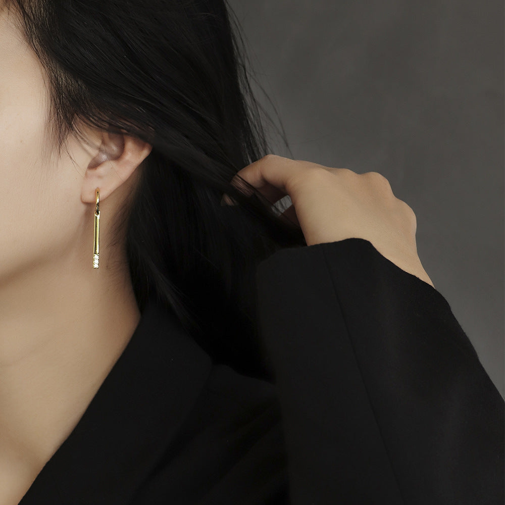 Minimalist Geometric Earrings for Women Fashionable Strip Micro Pave Zircon Earrings gold Diamond Inlaid Women's New Export Model