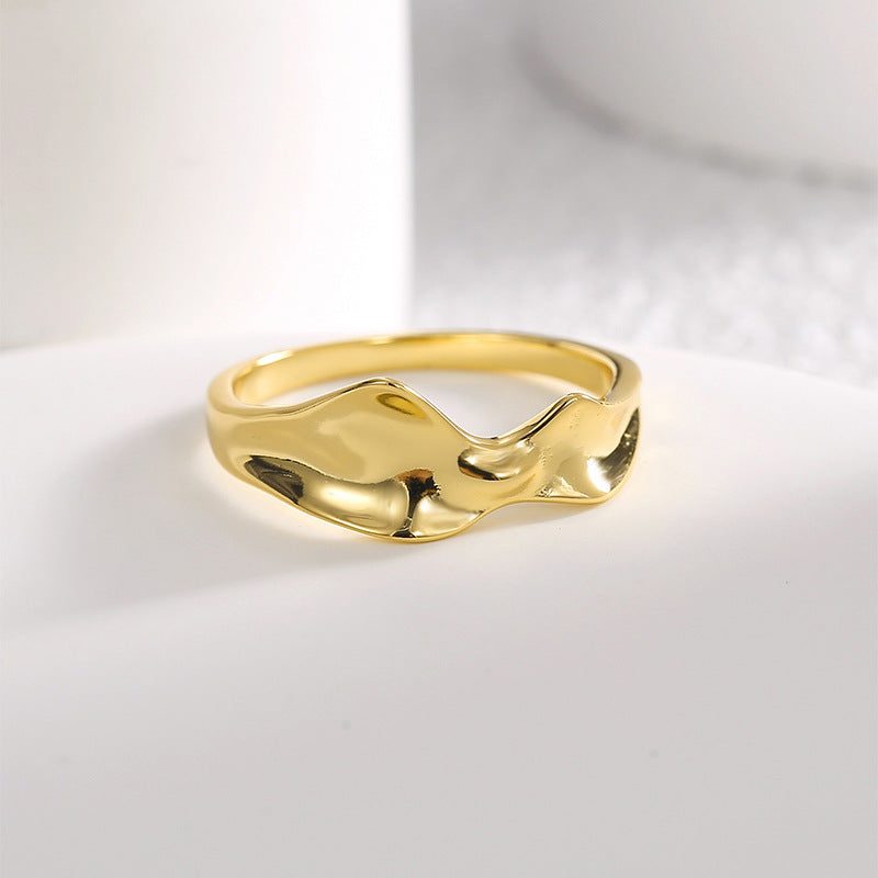 R0466 Fashionable Design Ring for Women, Brass Gold-Plated Wave Pattern Versatile Tail Ring