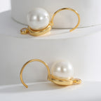 E0445 Earrings Simple Design Earrings for Women Brass Gold-Plated Shell Pearl Zircon Ear Hooks