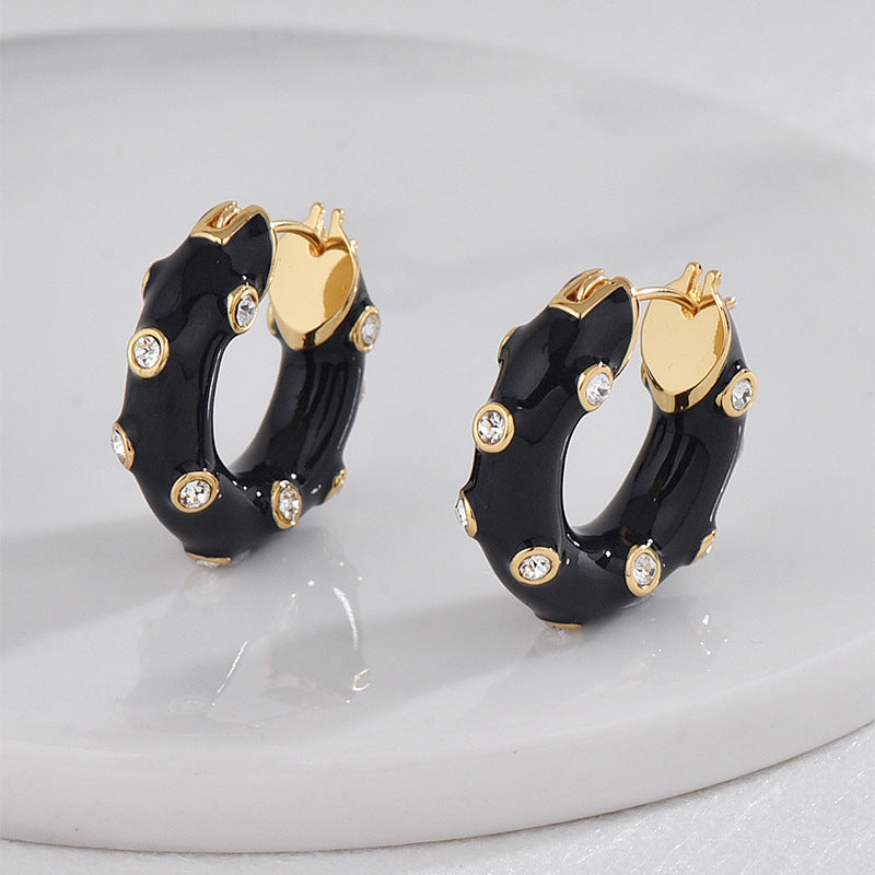 E0626 Fashionable Simple Personality Design Earrings for Women Black Resin Inlaid with Zircon Versatile Hoop Earrings