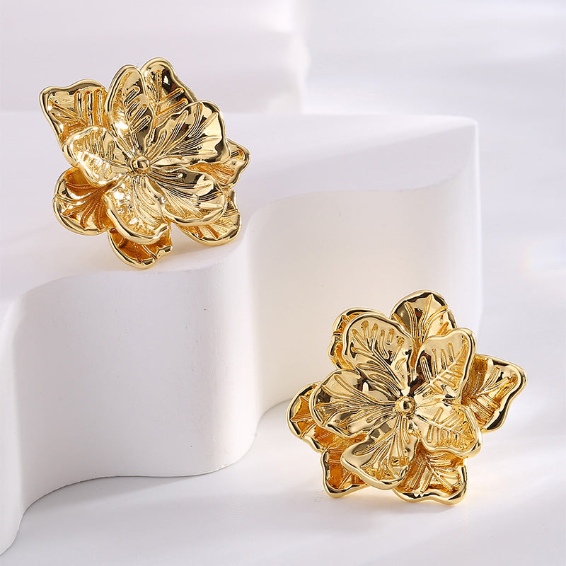 E0652 Chanel Style Fashion Retro Camellia Earrings for Women Flower Ear Accessories