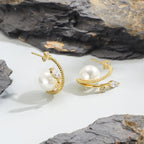 E0096 Elegant and fashionable design zirconia stud earrings for women with gold-plated shell pearl ear accessories