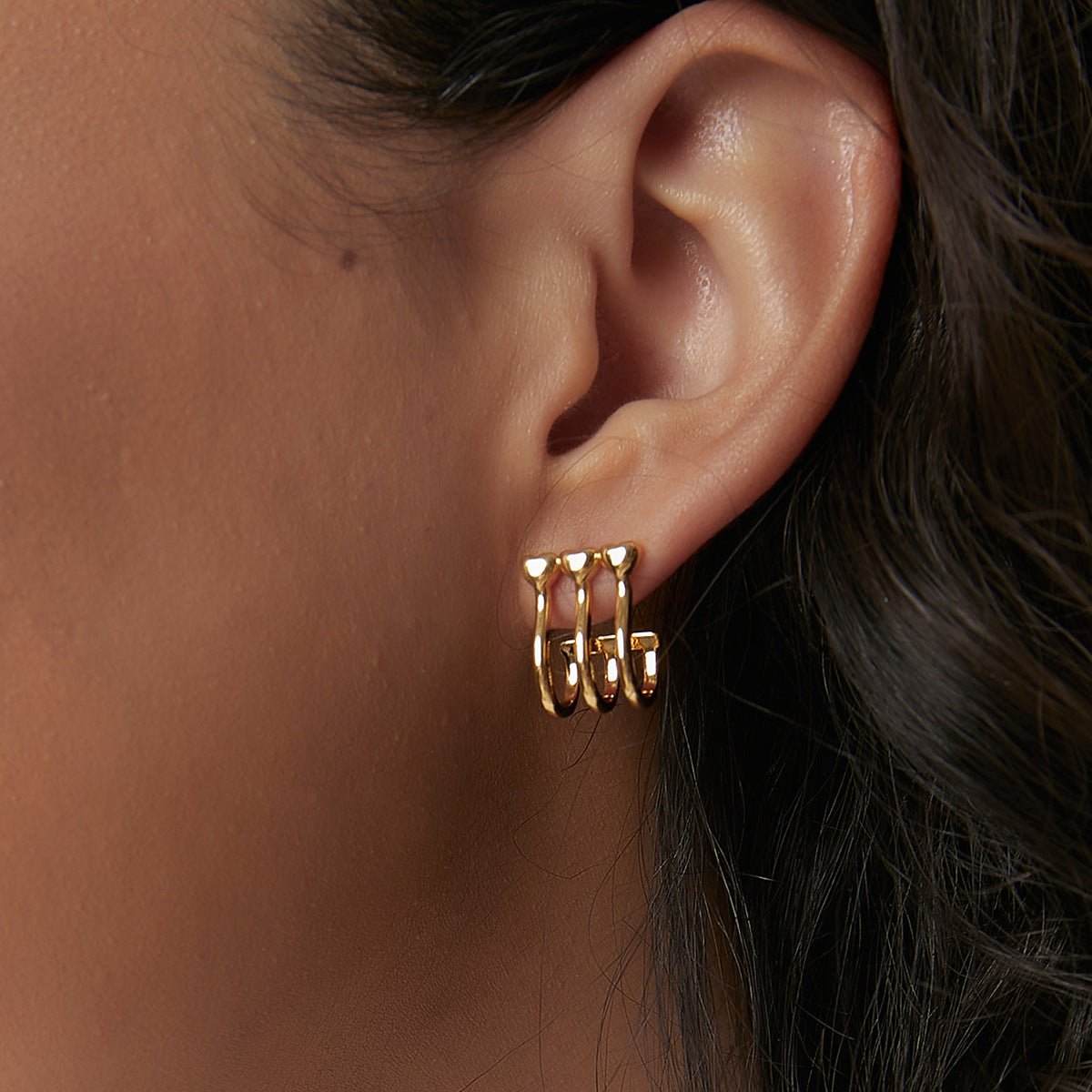 E0468 Korean Style Simple Heart-Shaped Ear Hooks for Women Brass Gold-Plated New Design Earrings