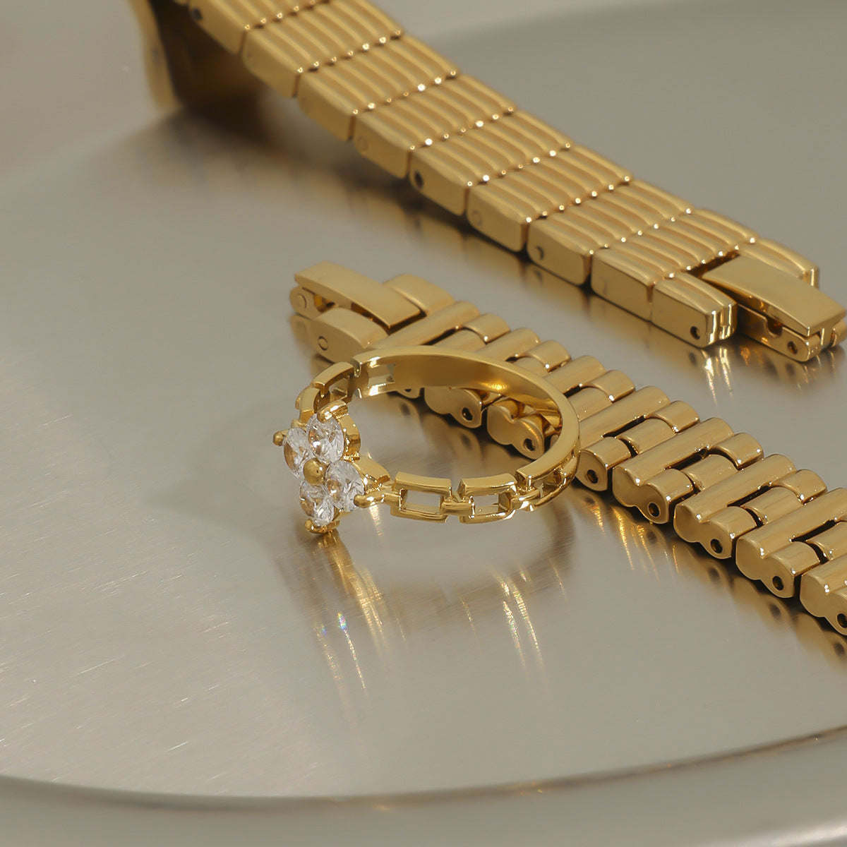 Stainless Steel Zircon Four-leaf Clover Ring Non-Fading Women's Design Jewelry