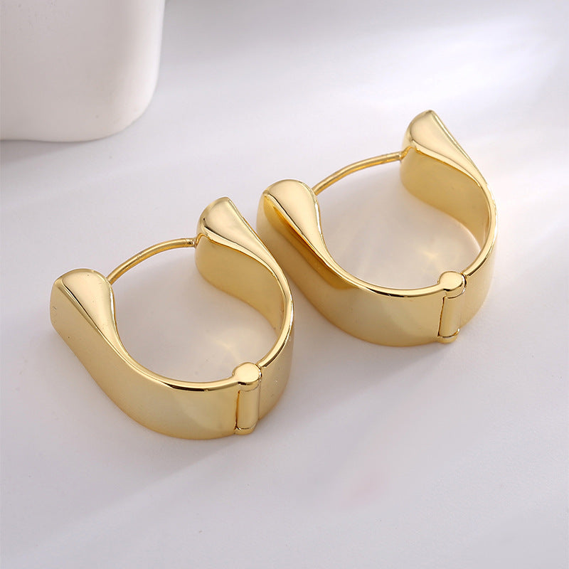 E0638 Glossy Simple Earrings for Women, Copper Gold-Plated, Vintage Wide Elegant Ear Clips