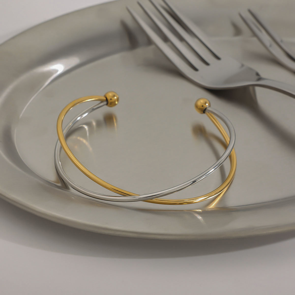 2H Stainless Steel Cross Bracelet Non-Fading Jewelry Bangle