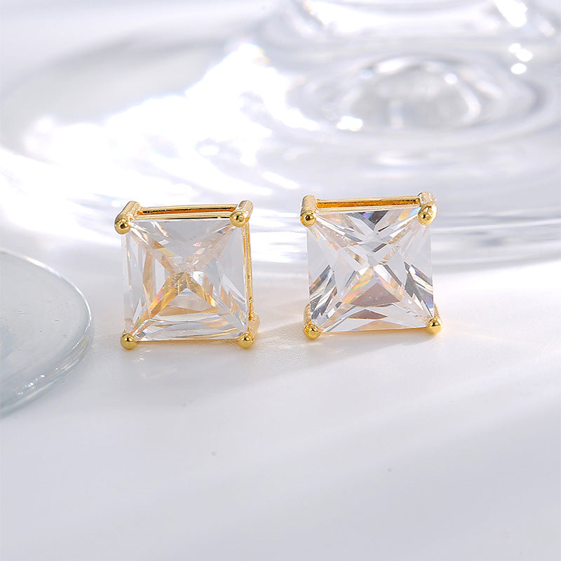 E0777 Simple Four-Prong Square Zircon Earrings for Women Copper Plated18K Gold Fashion Earrings