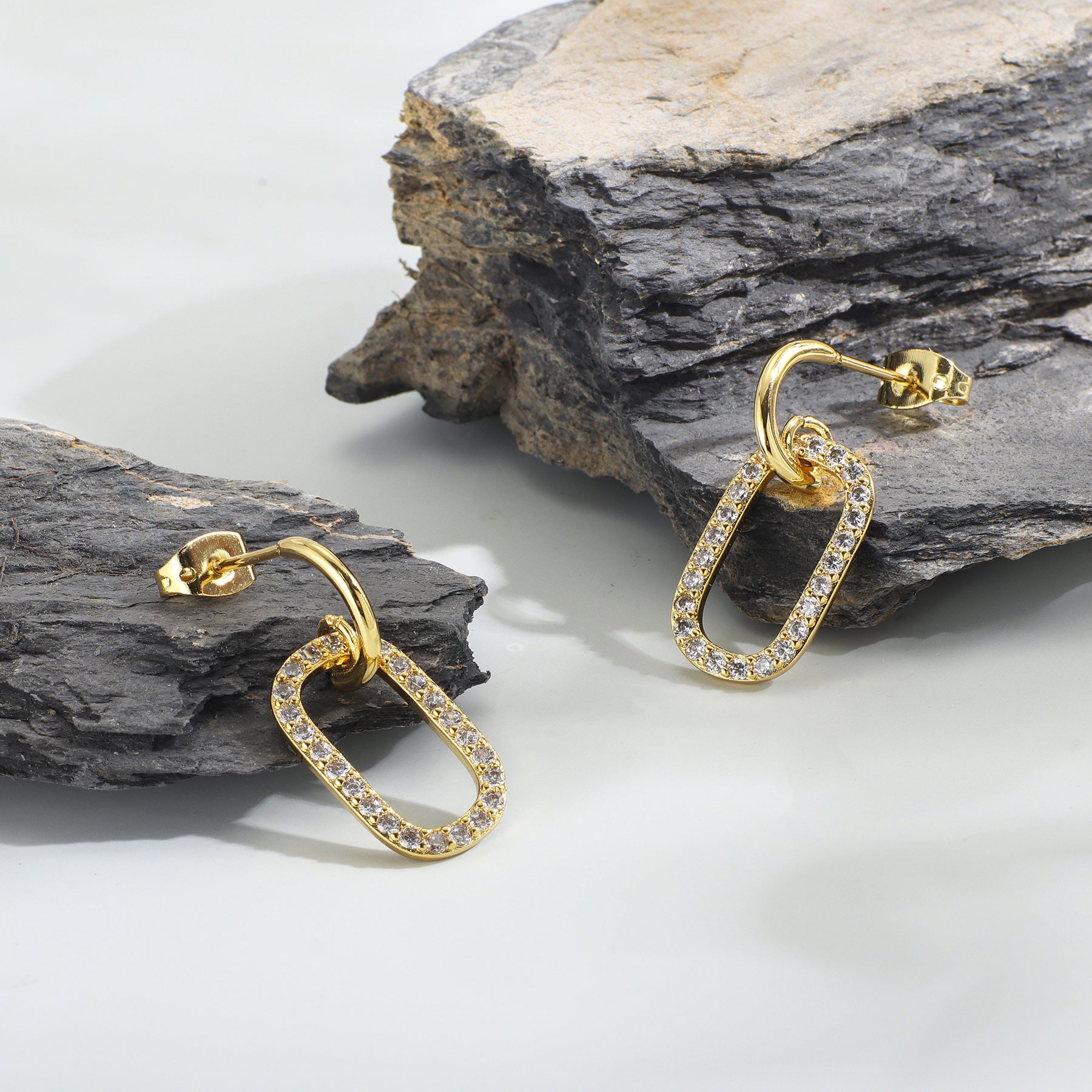 E0094 Geometric Hollow Oval Zirconia Stud Earrings for Women gold Simple Design Earrings