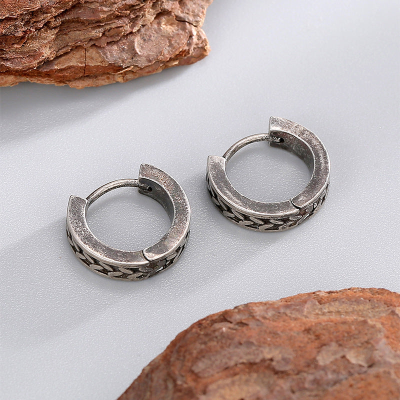 E0737 Tire Pattern Earrings Vintage Silver Distressed Ear Clips