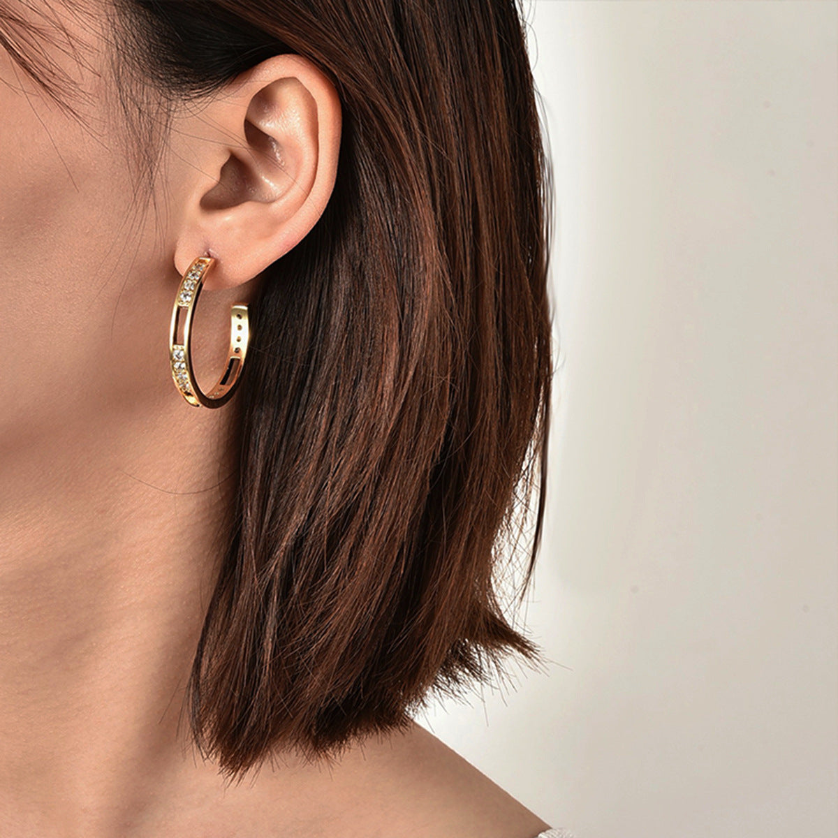 E0234 S925Silver Needle Copper Inlaid with Zirconia C Simple Large Hoop Earrings for Women Round Circle Stud Earrings