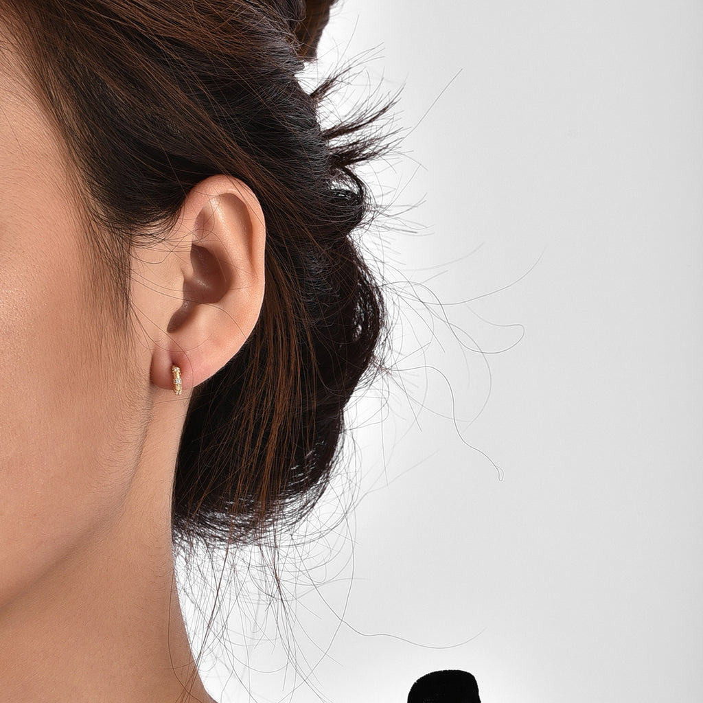 E0043 Earrings Studs for Women Semi-circle Inlaid Diamond Simple Design New Gold-plated Korean-style Earrings for Women