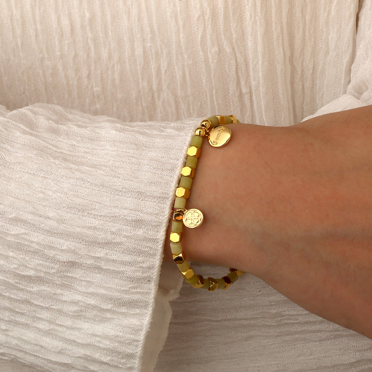 B0263 Family Engraved Round Copper Plated Sign14k Gold Fashion Beaded Trendy Bracelet