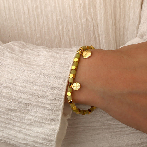 14K Gold-Plated Brass Beaded Round Bracelet with round design details