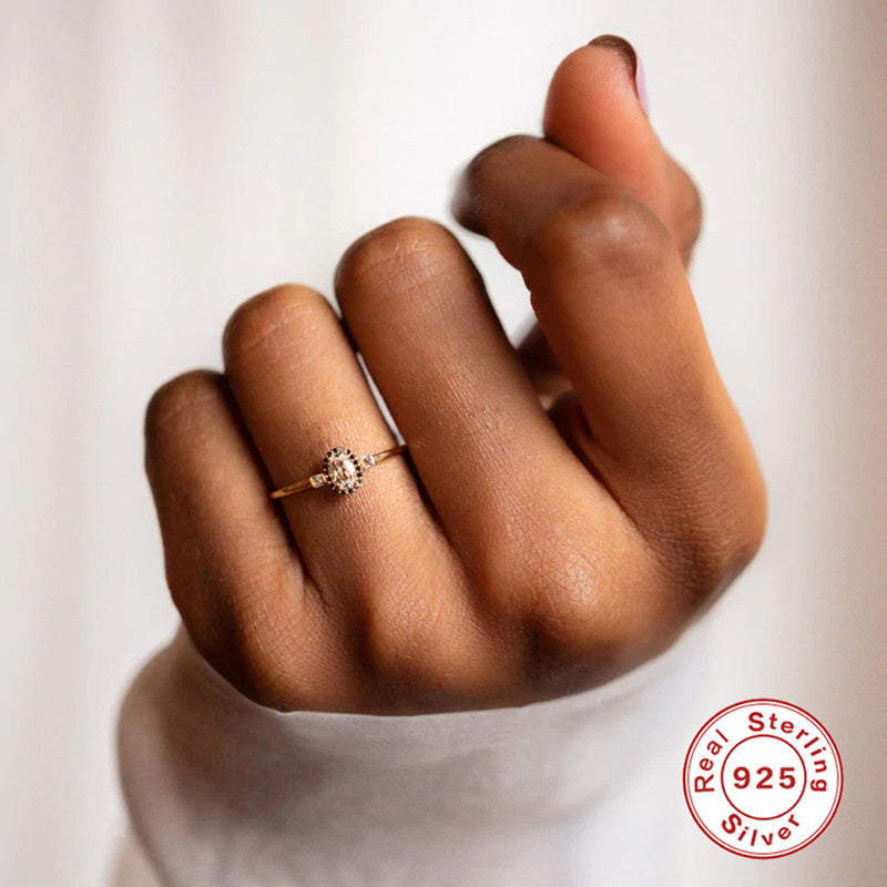 S925Pure Silver Elegant Luxurious Geometric Round Diamond-Studded Gemstone Engagement Ring Hot-Selling Couple Style Ring