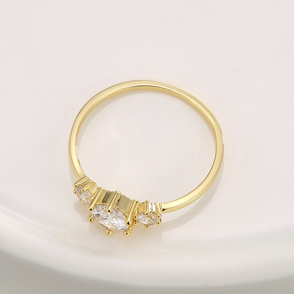 R0692 Design Zirconia Inlaid Ring for Women Fashion Tail Ring