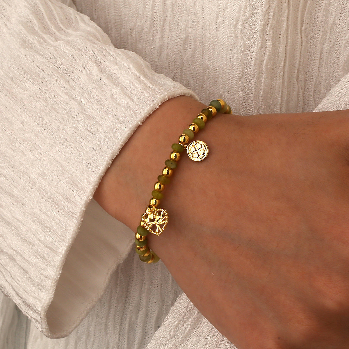 B0257 Vintage Heart Tree Handmade Beaded Holiday Beads