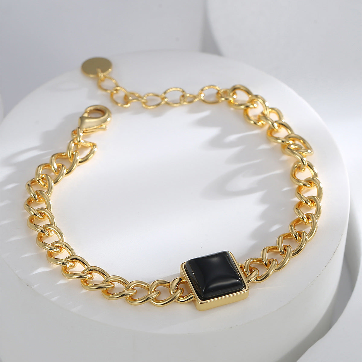 B0134 Minimalist Fashion Hip-Hop Style Trendy Bracelet for Women, Cool Style Black Square Zircon