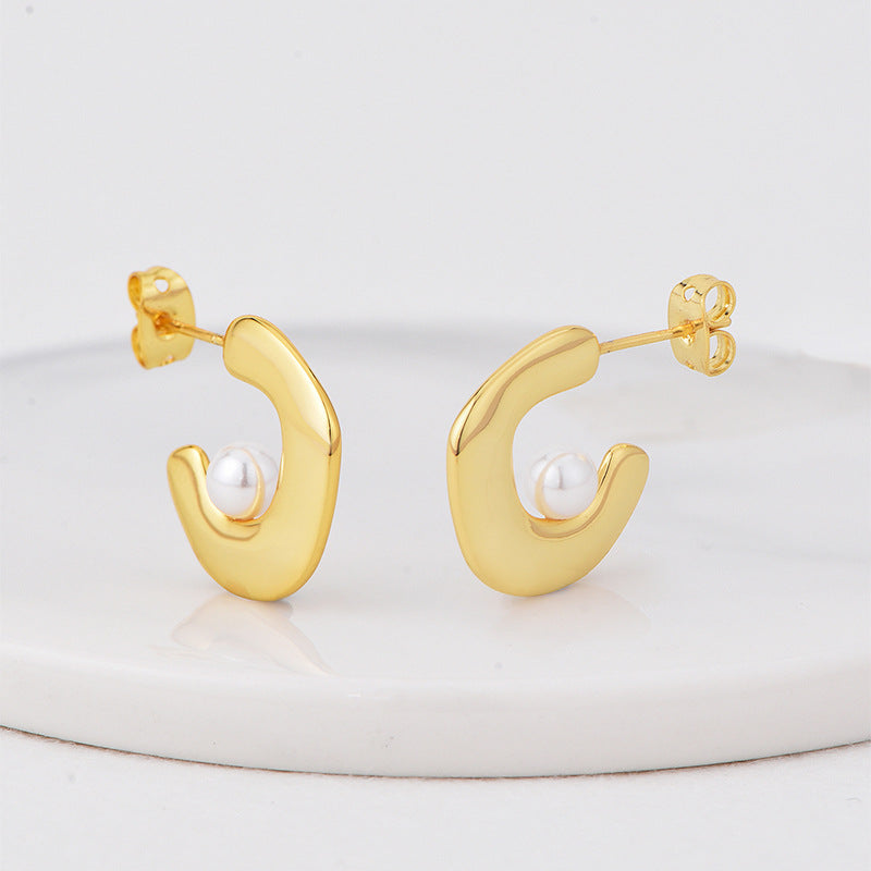 E0617 Fashion C Word-shaped Inlaid Pearl Stud Earrings for Women, Minimalist Cold Style Earrings