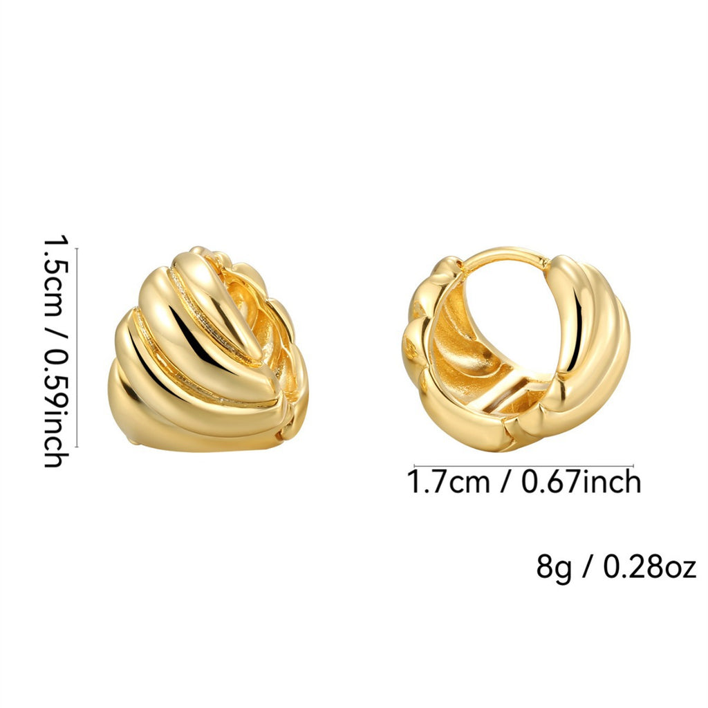 E0025 Croissant Smooth Earrings for Women Simple Brass Gold-Plated Personality Ear Jewelry