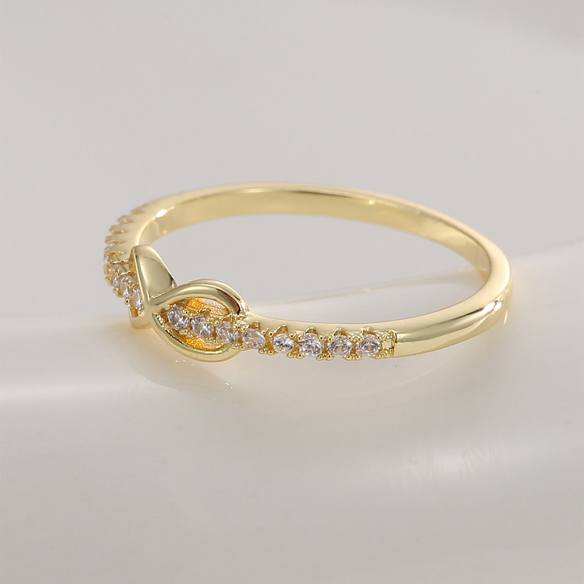 R0658 Xiaoxiang Design Ring for Women New Gold-Plated Eight-Character Knot with Zircon Inlay