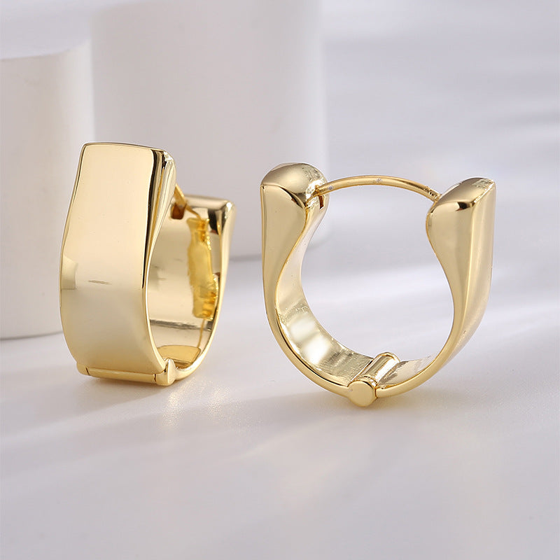E0638 Glossy Simple Earrings for Women, Copper Gold-Plated, Vintage Wide Elegant Ear Clips