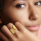 New18K Gold Stainless Steel Stripe Twist Ring Unique Design Sense Asymmetric Ring