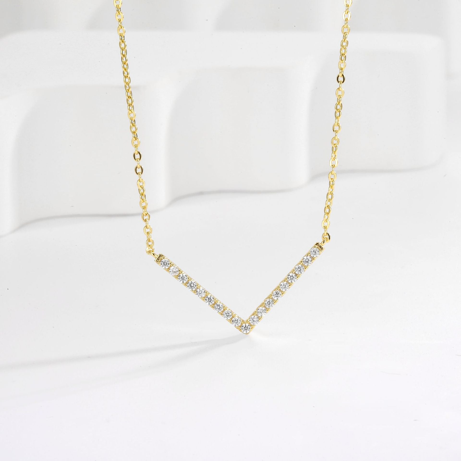 Gold-Plated 925 Sterling Silver Geometric Pendant Necklace — material and finish close-up