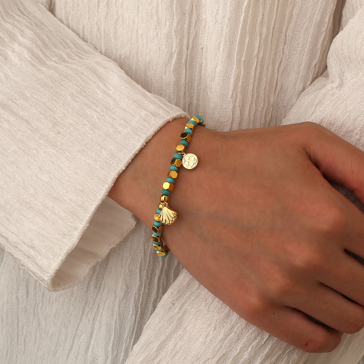 B0256 Vintage Ocean Shell Beaded Vacation Turquoise Bracelet