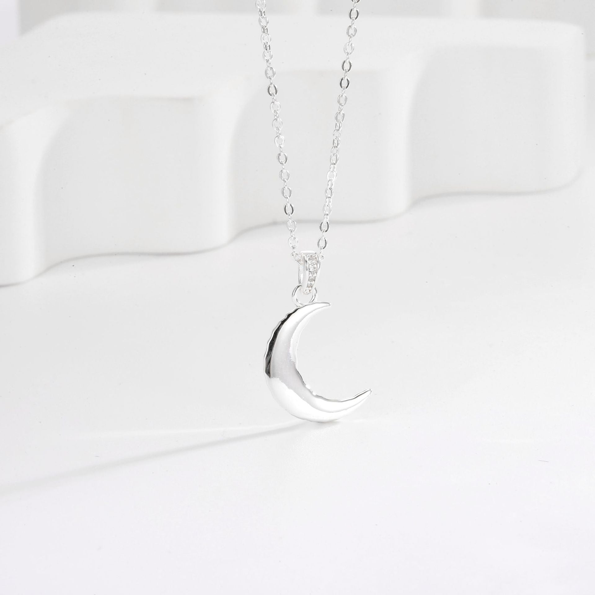 S925 Silver Irregular Moon Necklace For Women Collarbone Chain Choker