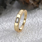 R0584 Korean Modern Minimalist Versatile Design Smooth Ring for Women with Square Zircon Inlay