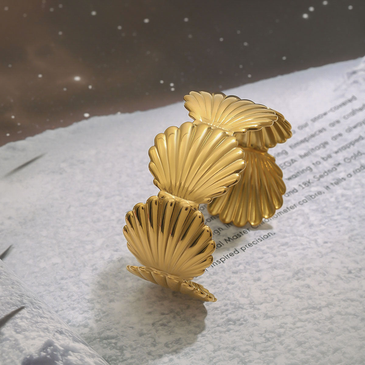 Stainless Steel Shell Bracelet for Women, Non-Fading Jewelry Bangle Accessories