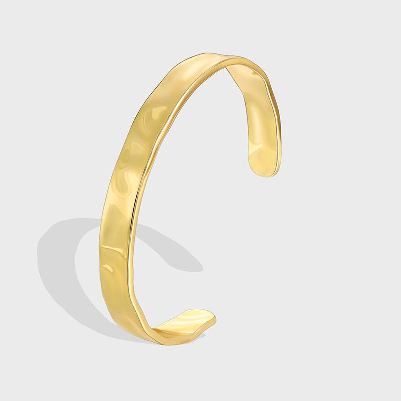 B0156 Personalized Fashion Simple Hammered Pattern Bracelet for Women Brass Gold-Plated Bangle