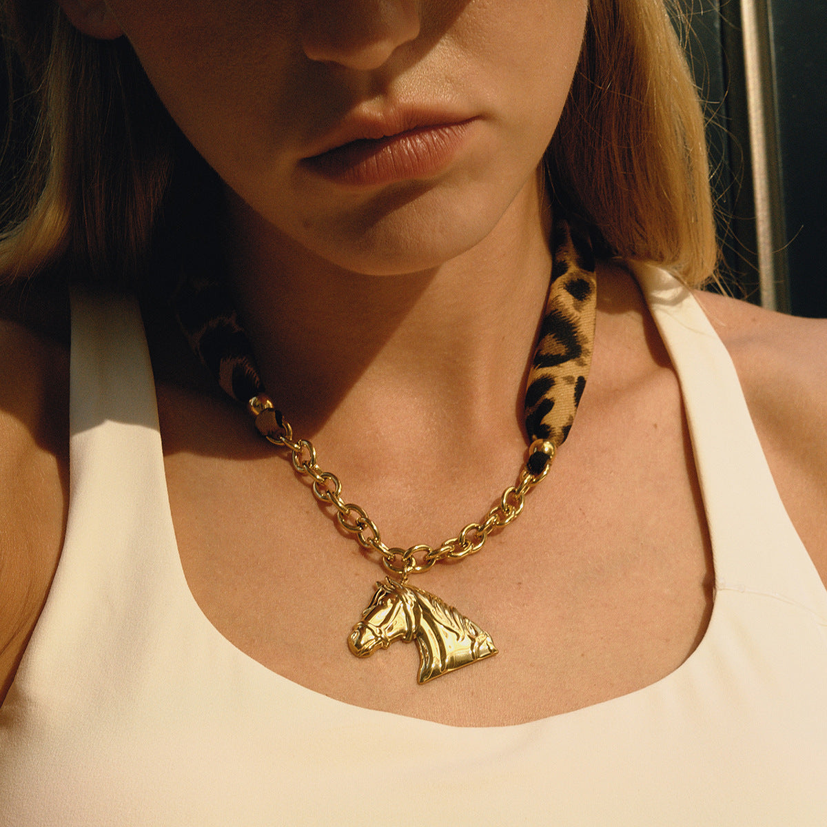 2H Leopard Print Silk Scarf Horse Necklace Pendant Accessories Female Clavicle Chain Stainless Steel Jewelry