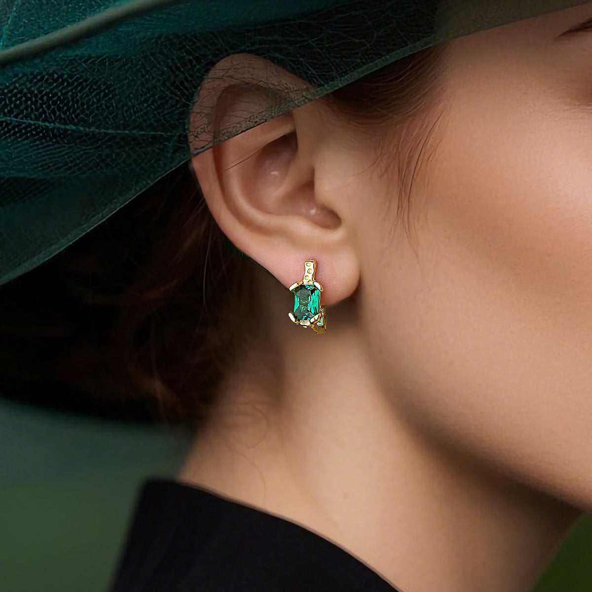 SE0329 S925Silver Original Retro Design Green Zircon Hoop Earrings Sweet Cool Earrings