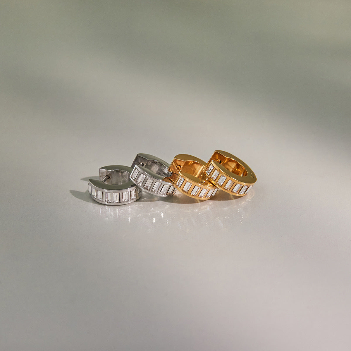 Stainless Steel Rhinestone Earrings Jewelry for Women Non-Fading Stud Earrings