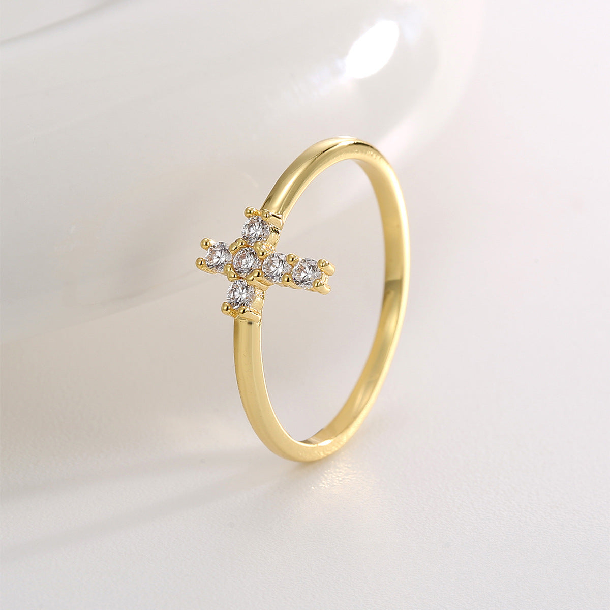 R0664 Personalized Design Ring for Women Simple Cross Inlaid with Zircon Vintage Tail Ring