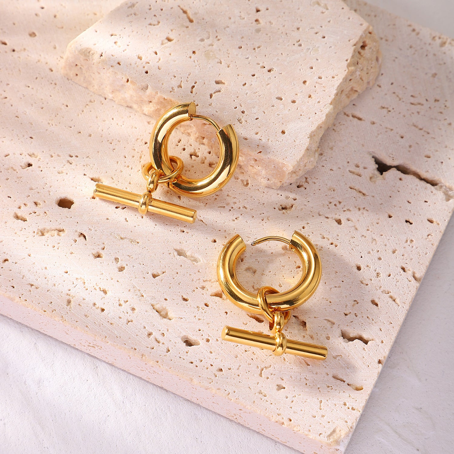 Fashionable Geometric Trendy Brand T Hoop Pendant Circle Detachable gold Earrings for Women