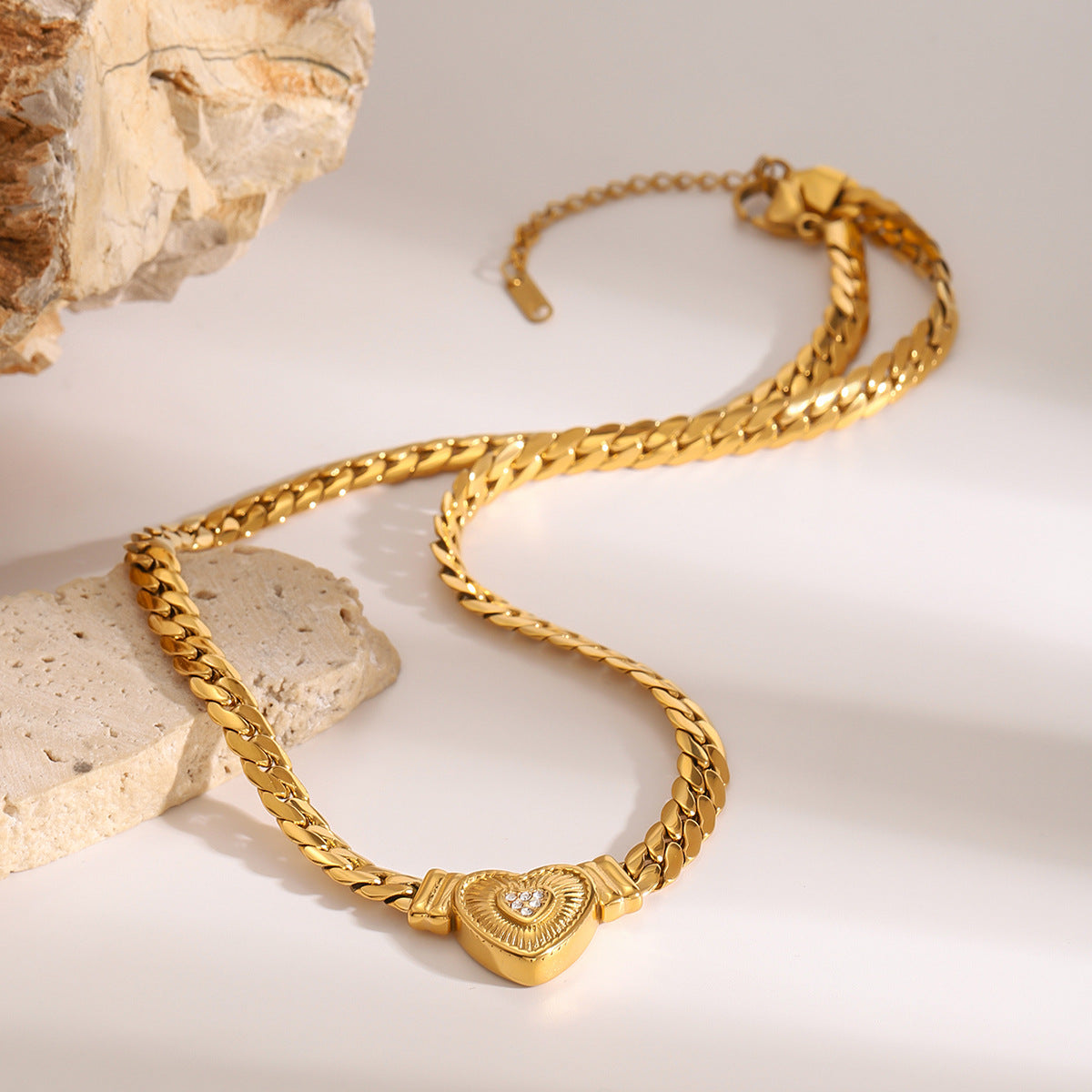 Stainless Steel Heart Necklace with Diamond Inlay Collarbone Chain Jewelry necklace