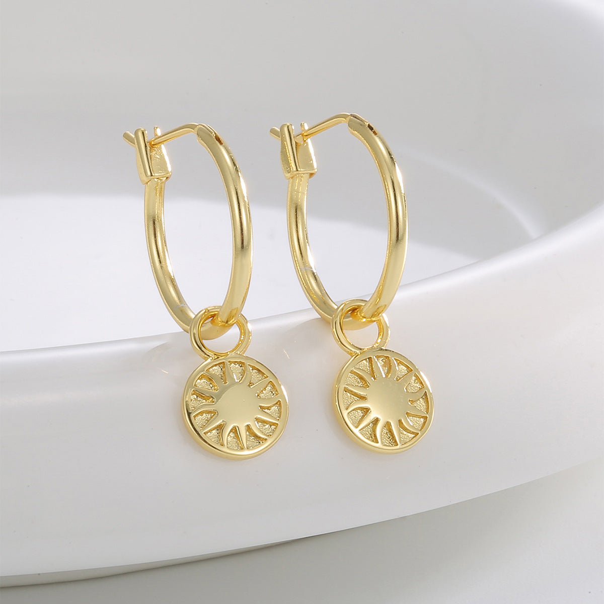 E0801 New Fashion Jewelry Gold-Plated Vintage Earrings for Women Simple Sun Drop Earrings