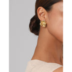 French-style Design Metal Flower Earrings Fashionable and Elegant18K Gold Five-Petal Flower Earrings
