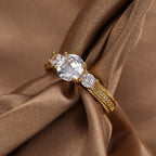 R0365 Fashion Retro Ring for Women Copper Plated with Real Gold Inlaid with Zirconia