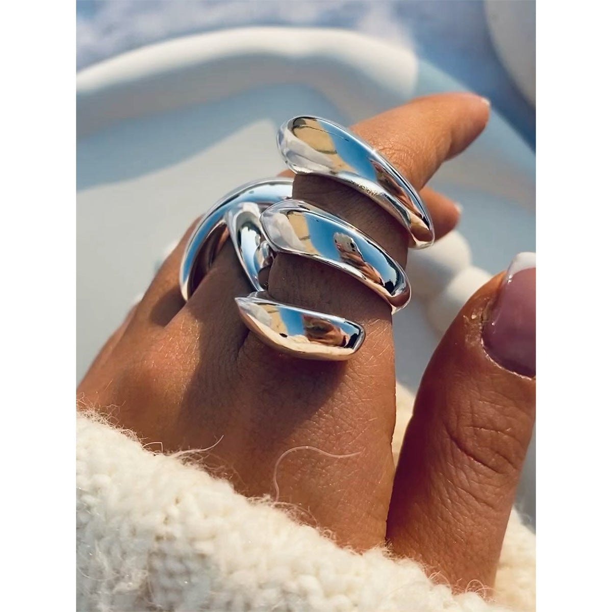 2H 18K Gold Stainless Steel Smooth Spring-Shaped Three-Layer Ring Fashionable Design Ring