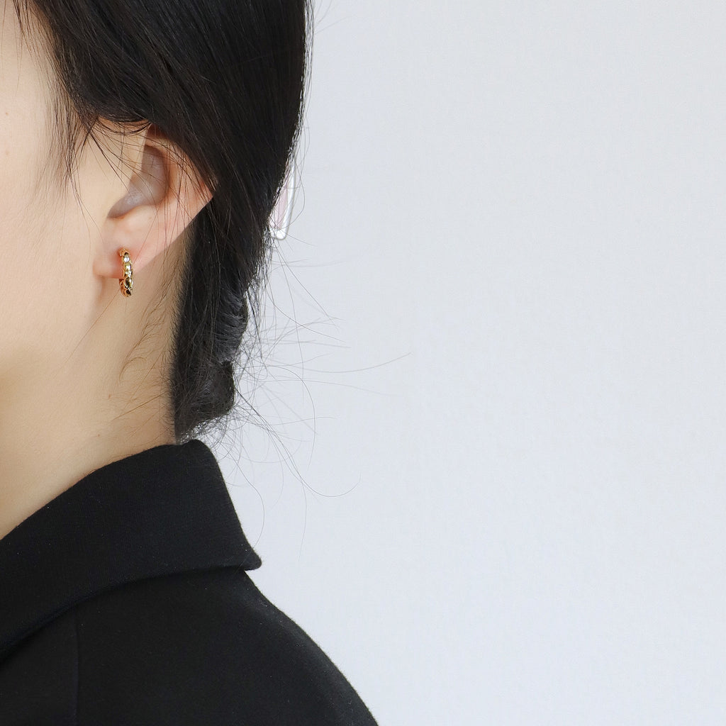 gold Diamond-Studded Quilted Design Earrings for Women Vintage C Large Circle Earrings vintage Tide