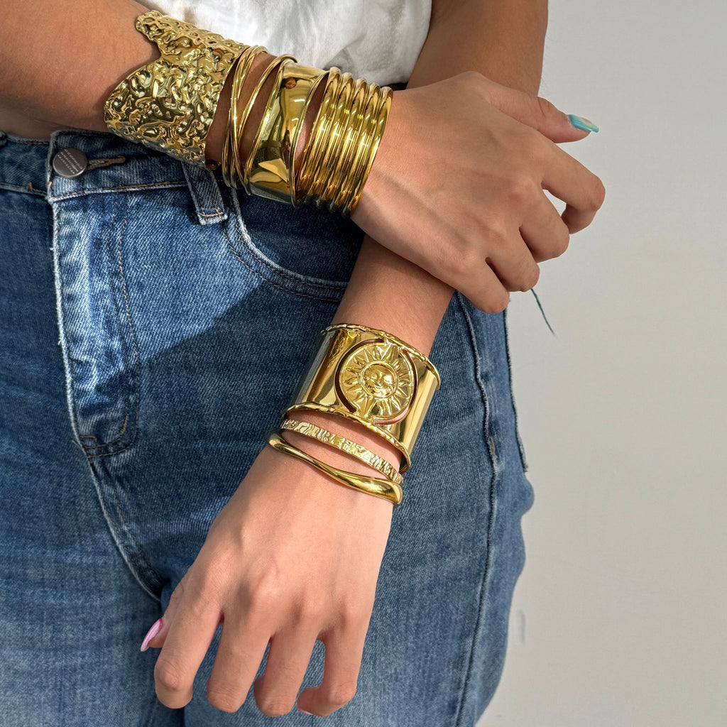 The bracelet doesn't fade18k Gold Bracelet Stainless Steel Jewelry for Women bracelet