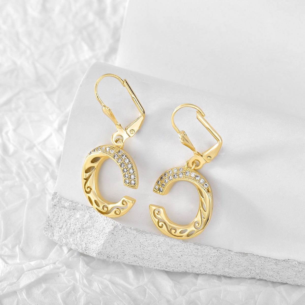 E0326 Korean Style Simple Hollow Out Design C Zirconia Inlaid Earrings for Women Copper Plated18K Gold Fashion Earrings