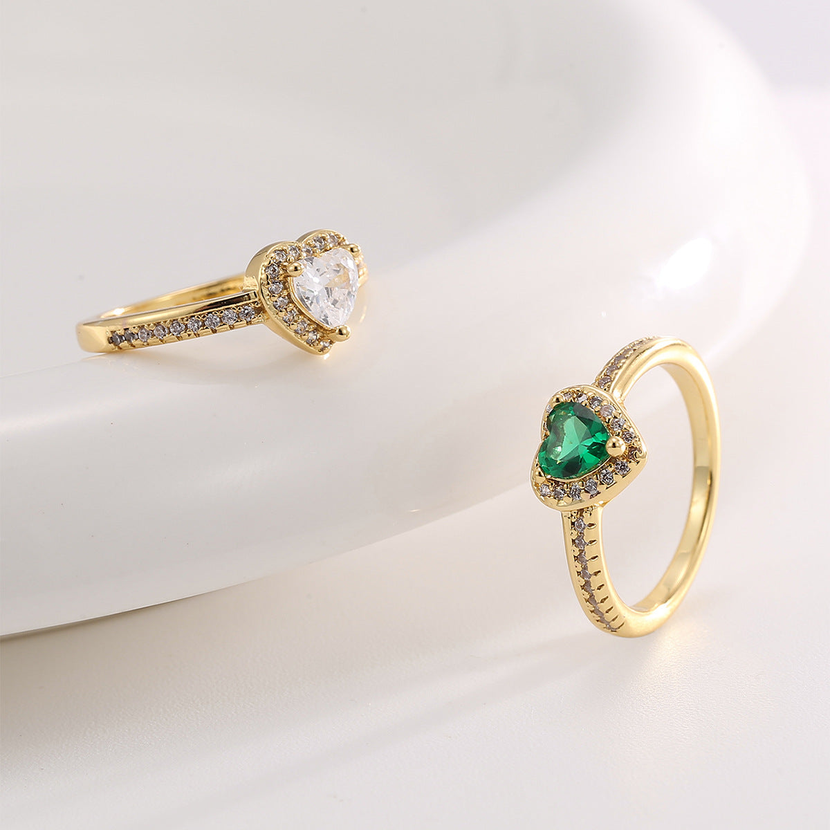 R0569 Fashion Heart-Shaped Pink Zircon Ring for Women Elegant Cute Style Ring